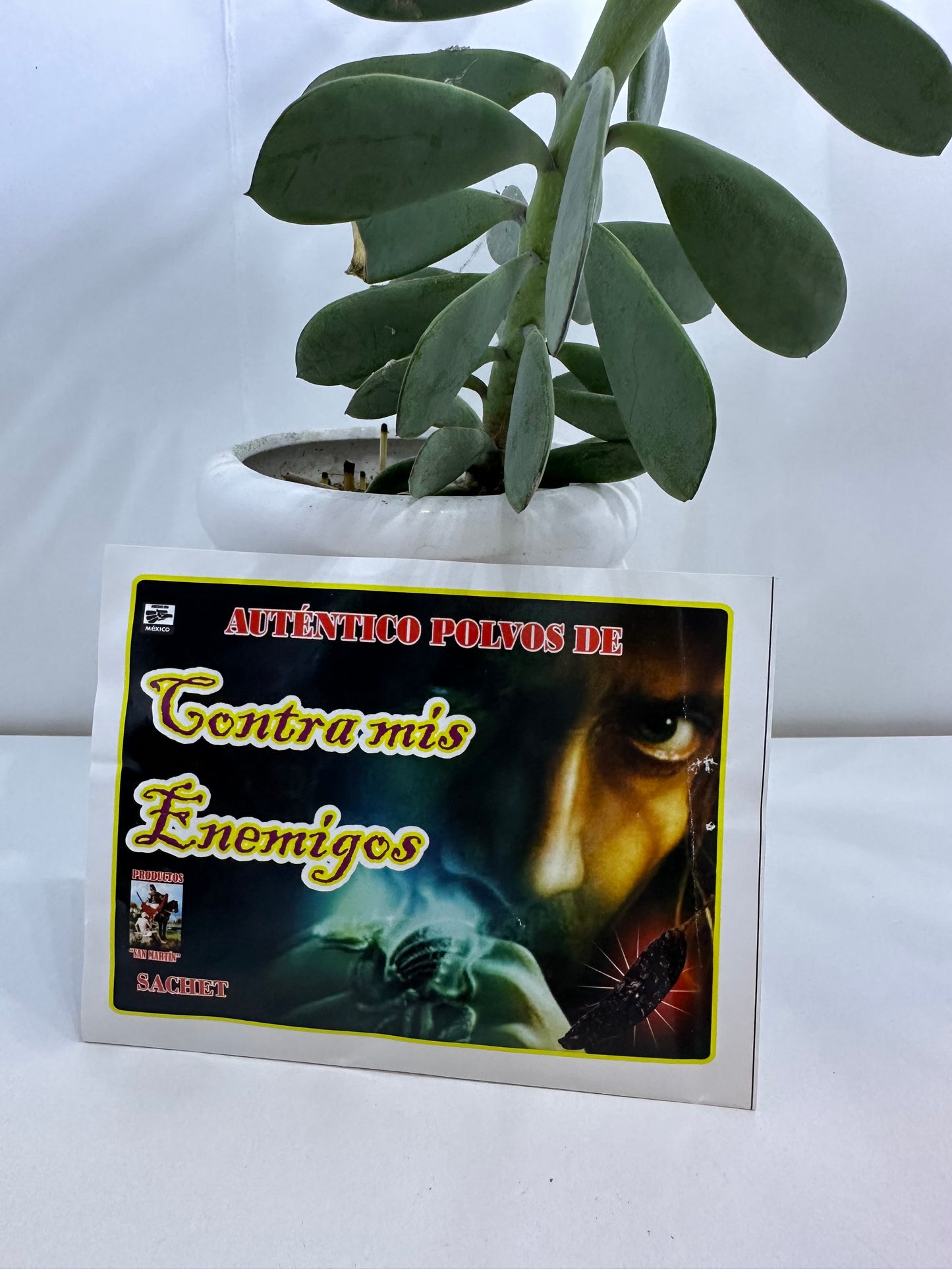 Polvo Contra mis enemigos