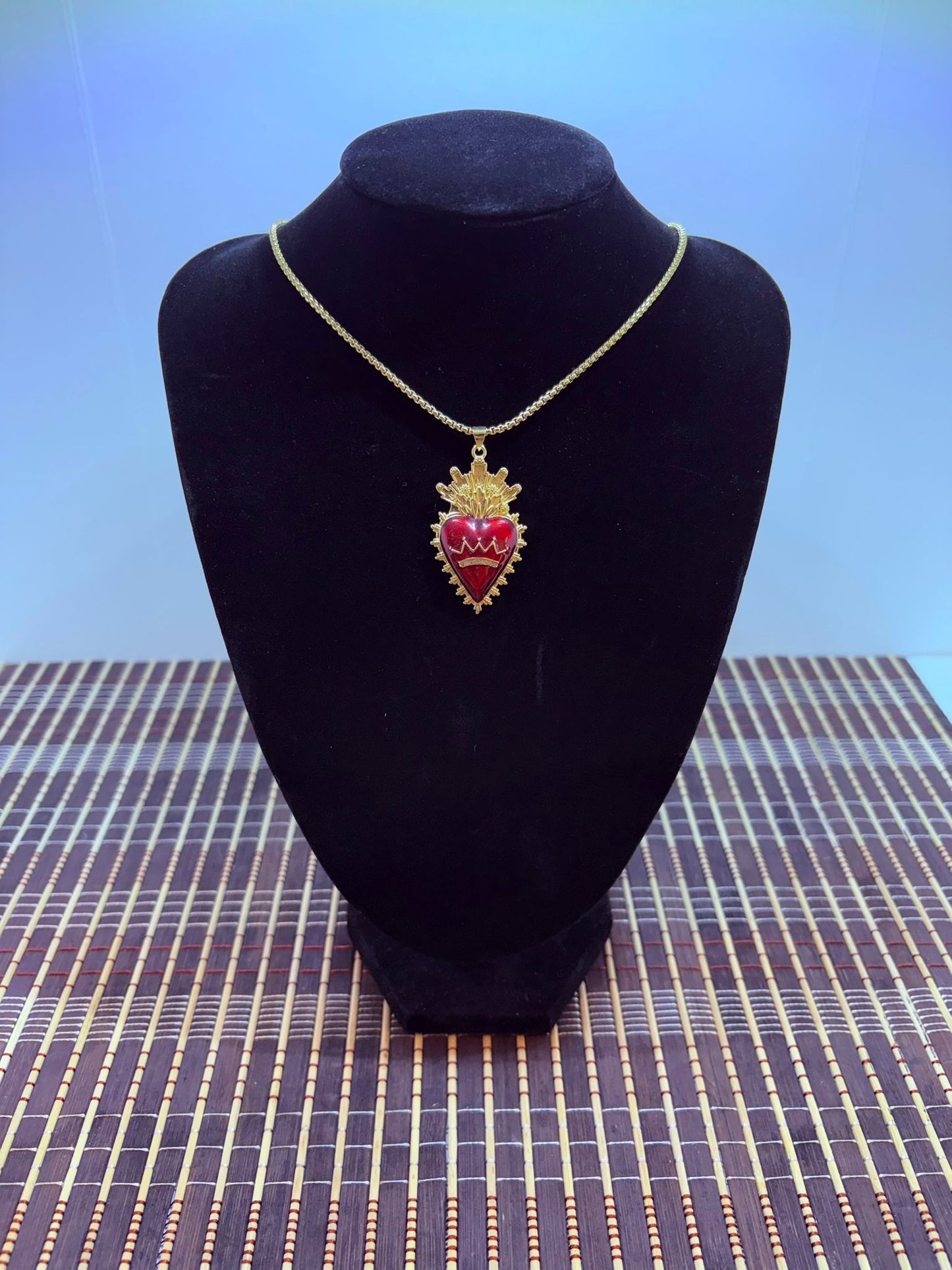 Sagrado Corazón con corona