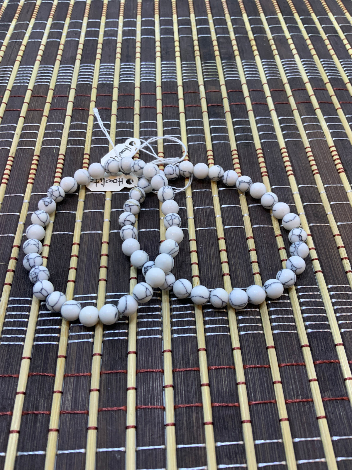 Pulsera Howlita