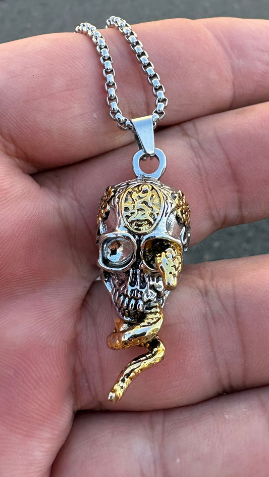 Dije Calavera con serpiente